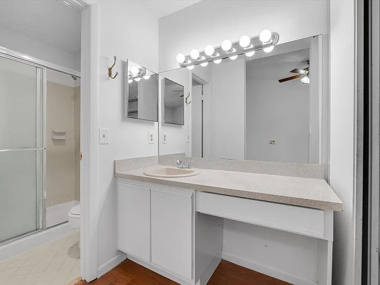 4718 NW 82nd Ave #1706 — Photo 5