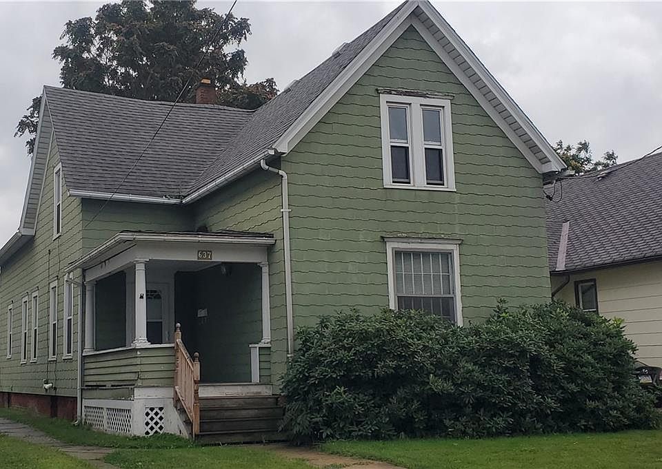 1st image of 637 W 22nd St