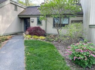 680 Heritage Vlg #A, Southbury, CT 06488