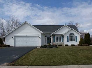 83 Albury Dr, Rochester, NY 14626