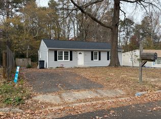 15705 Gary Ave, Chester, VA 23831