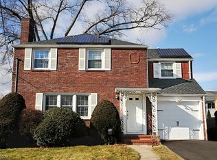 122 Elmwood Ter, Linden, NJ 07036