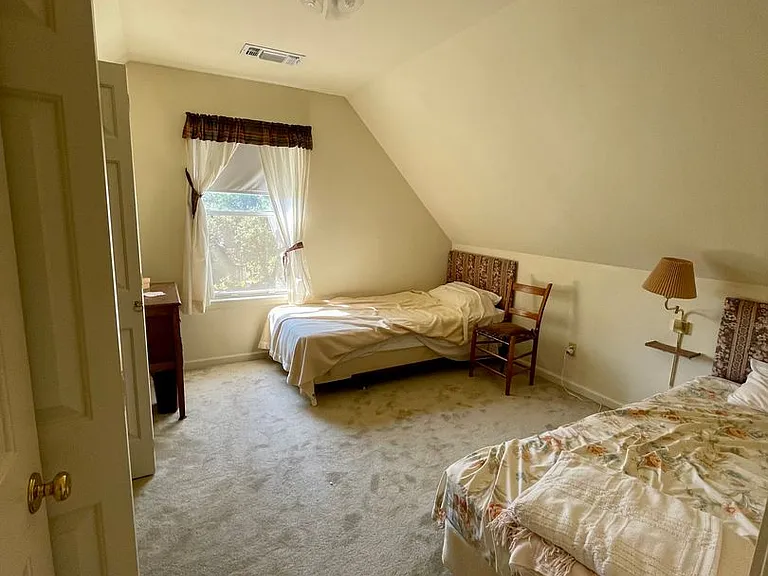 12439 Homestead Way — Photo 16