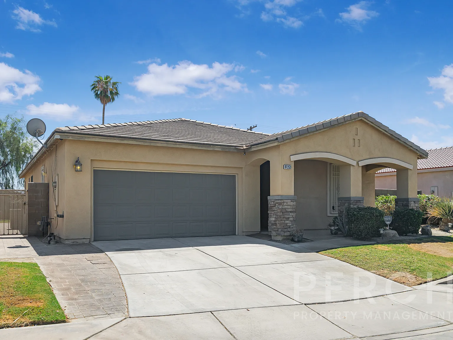 3 bed, 1919 sqft, $3,100 — Photo 2