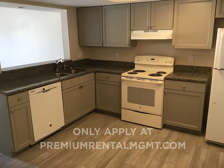 12314 Fox Hound Ln — Photo 2