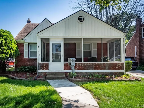 8440 Warren Blvd, Center Line, MI 48015