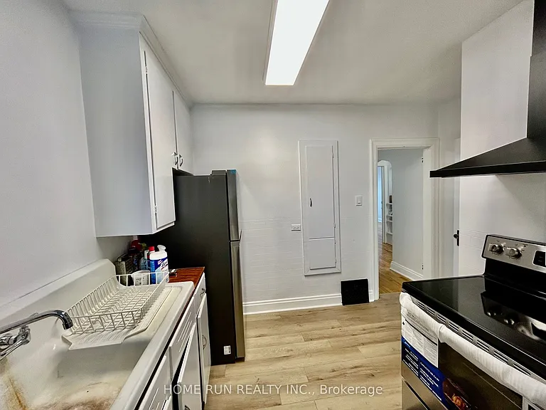 704 Brookfield Rd S — Photo 17