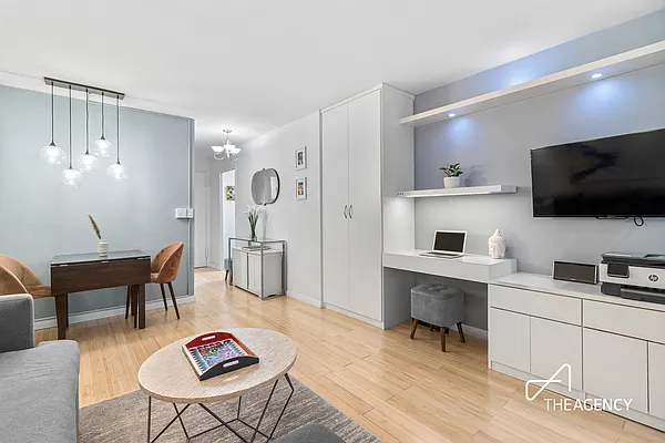 Rented by The Agency | media 3