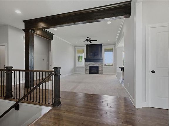 3rd image of 16748 S Skyview Ln