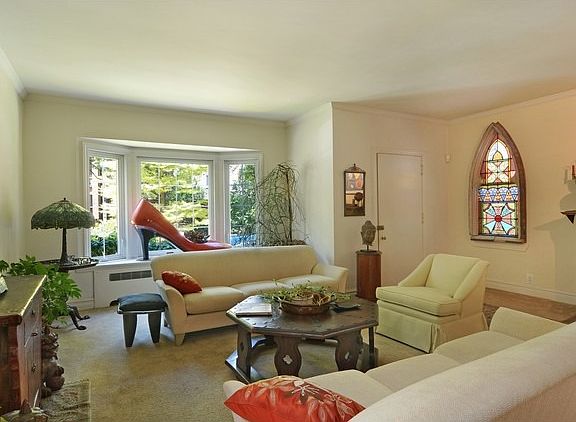 5th image of 2715 N Mildred Ave