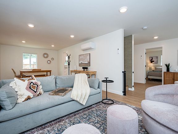 2nd image of 2526 Mattison Ln #A
