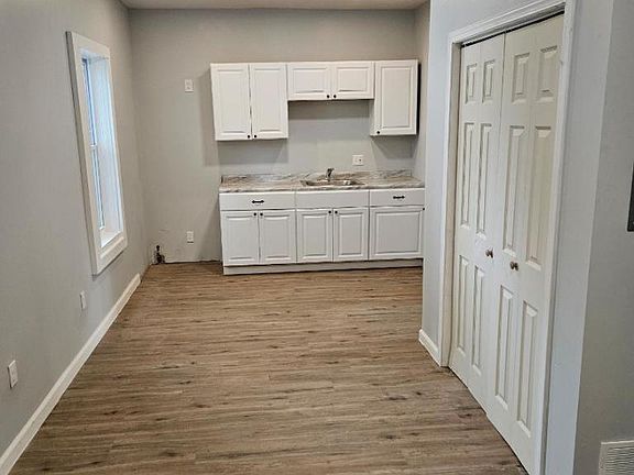 5th image of 1169 E 58th St #4