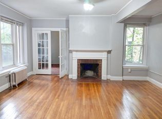9 Craigie Cir, Cambridge, MA 02138