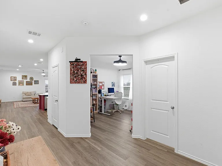 322 Coral Drift Ct — Photo 6