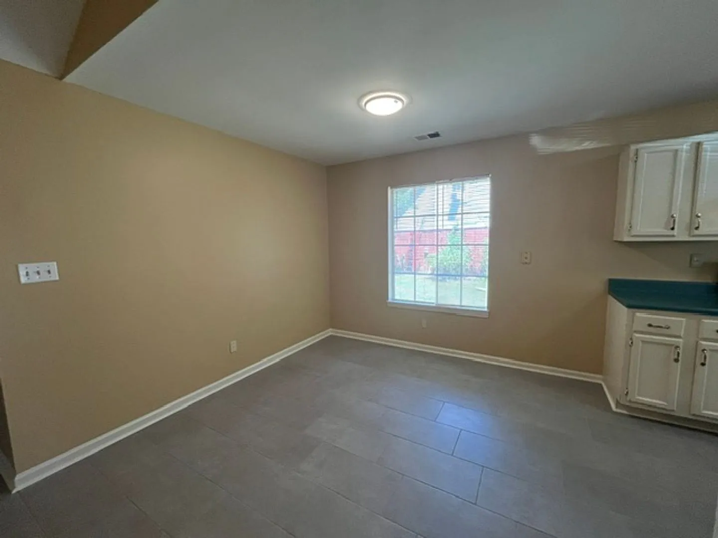 Renovated 3 Bedroom 2 Bath Home for Rent!! — Photo 3