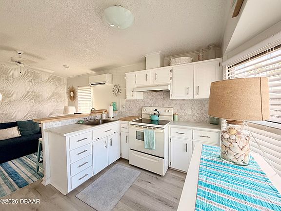 2nd image of 2201 S Ridgewood Ave Lot 23