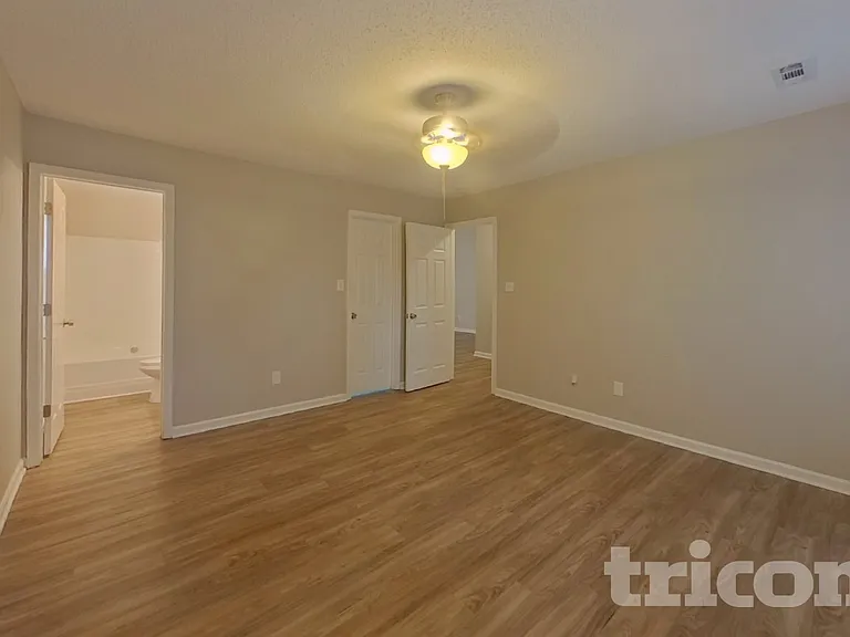 1816 Oakdale Green Dr — Photo 7