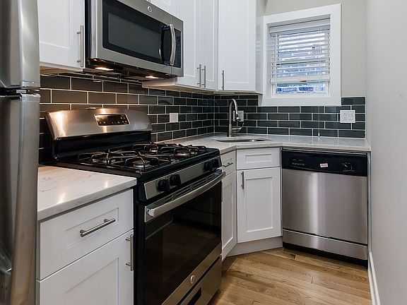 5th image of 1614 N Cleveland Ave #2R