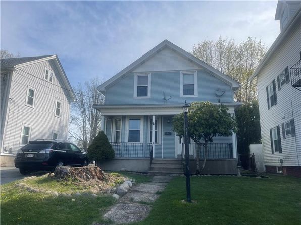 699 High St, Cumberland, RI 02864
