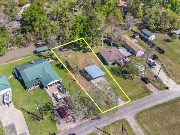 662 Tallow St, Onalaska, TX 77360