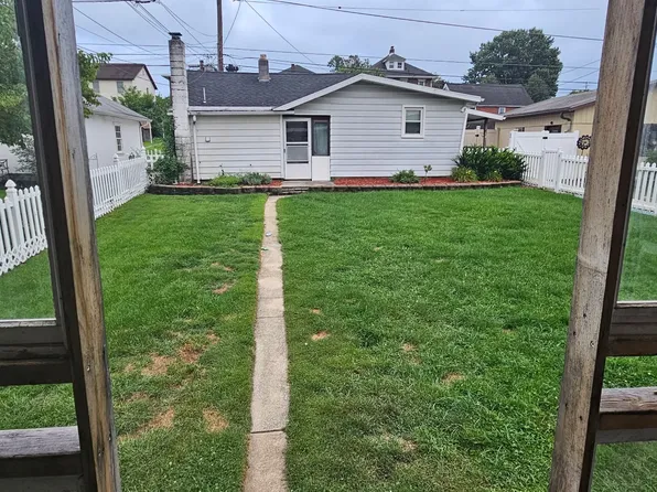 214 W Caracas Ave #1, Hershey, PA 17033