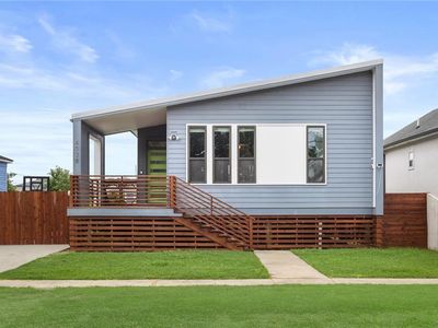 6038 Cameron Blvd, New Orleans, LA, 70122