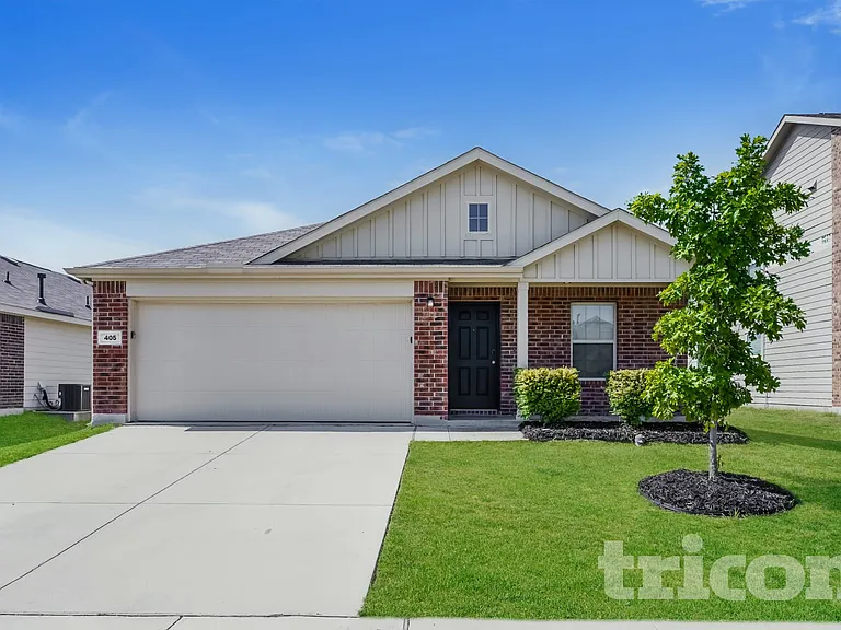 405 Falling Star Dr — Photo 1
