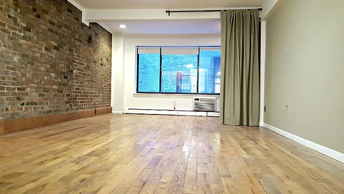 Rented by Level Group | media 14