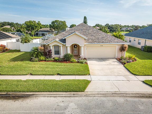 3rd image of 3728 Sunward Dr