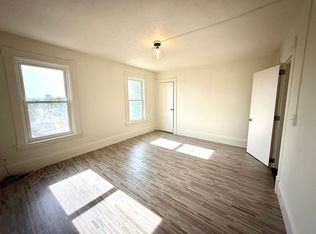 471 Central St APT 3, Manchester, NH 03103