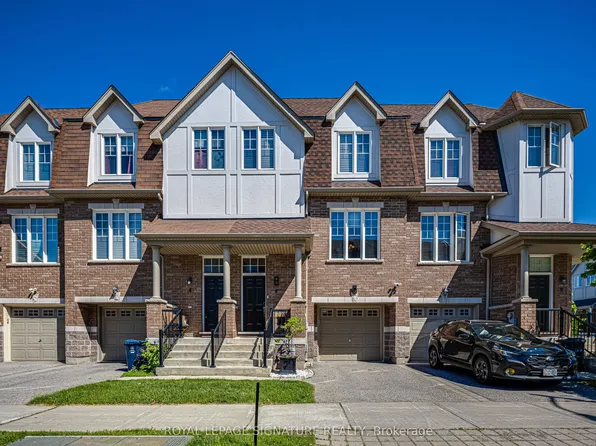 6 Collip Pl, Toronto, ON M4A 0A3
