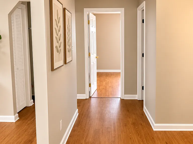 212 E Hilton Ave — Photo 14