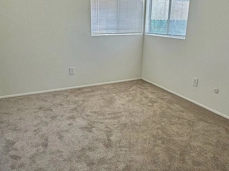3515-3563 Roosevelt St - Su Casa Apartments — Photo 37