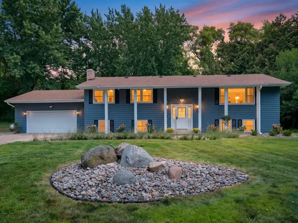 26250 Ipava Ave, Lakeville, MN 55044