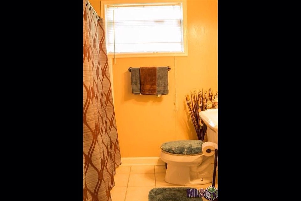 Full Bath
