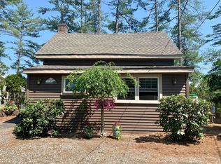 39 Town Beach Rd, Winchester, NH 03470