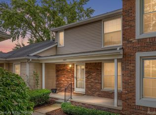 3403 Crooks Rd, Royal Oak, MI 48073