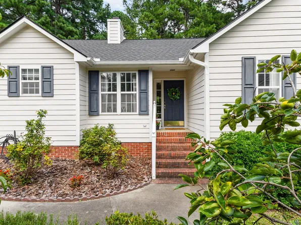 4 Windcourt Pl, Durham, NC 27713