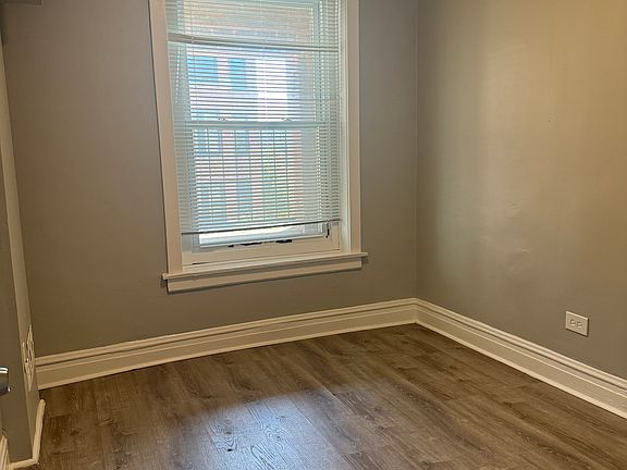 4th image of 4638 S Saint Lawrence Ave #2