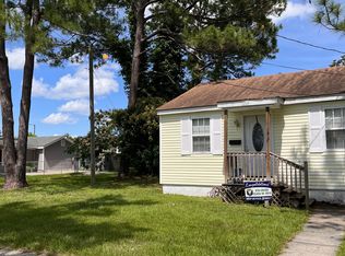 1200 Southlawn Blvd, New Orleans, LA 70114