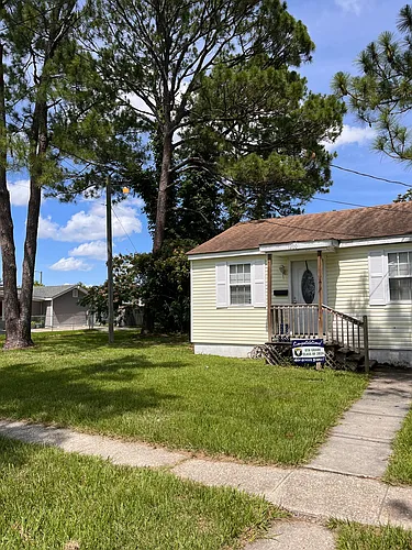 1200 Southlawn Blvd Photo 1