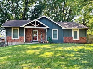114 Ethel Ln, Lansing, KS 66043