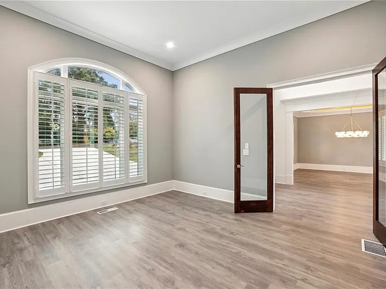 3750 Robinson Rd NE — Photo 11