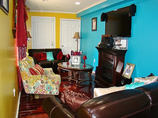 Sold by Keller Williams Realty Landmark II | media 23