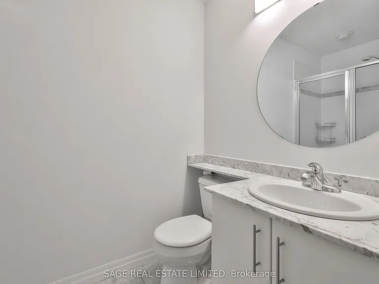 16 Yonge St #2711 — Photo 34