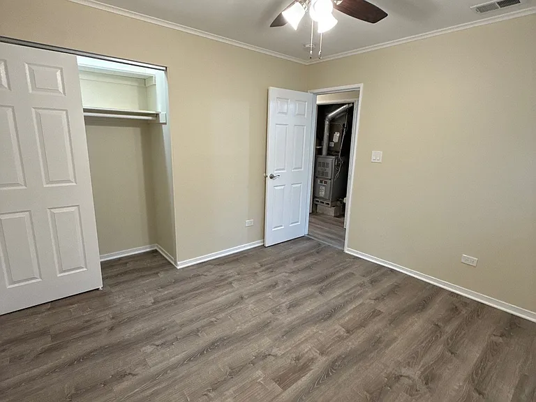 16435 Saint Louis Ave — Photo 17