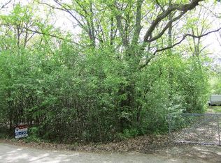 27W051 Lowden Ave, Wheaton, IL 60189