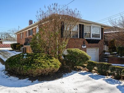 2711 206th Street, Flushing, NY, 11360
