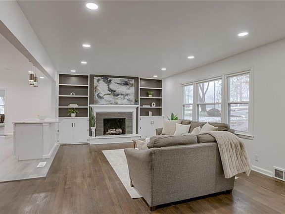 4th image of 9601 Madison Ave