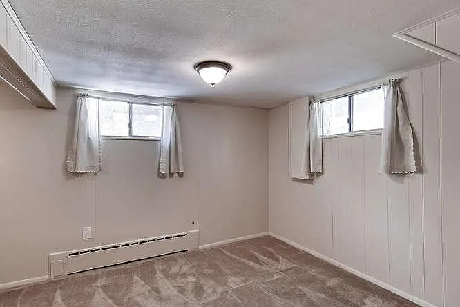 2267 S Lafayette St — Photo 15